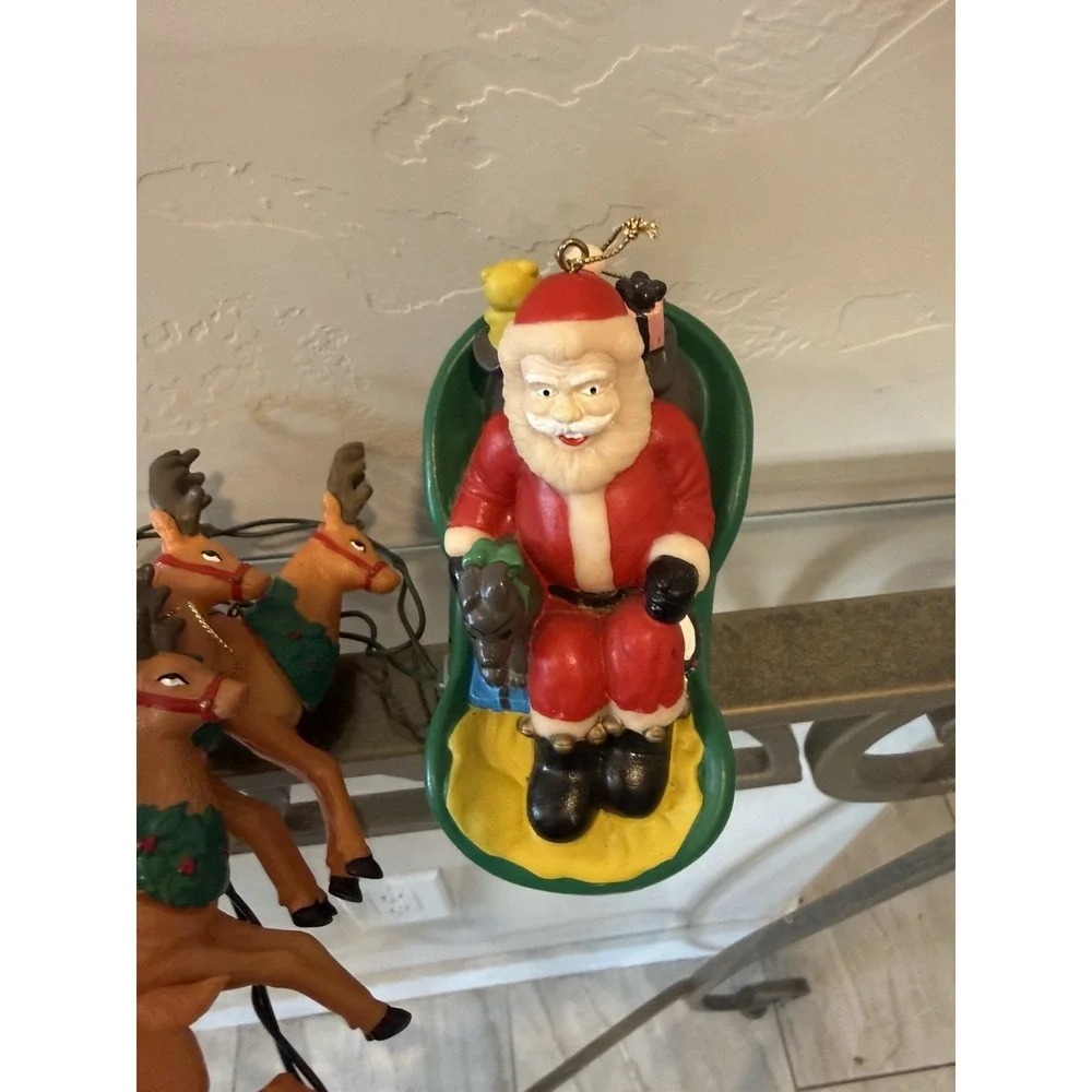 Vintage Kurt Adler Lighted SANTA Sleigh 8 Reindeer Novelty Christmas Lights
